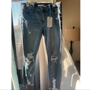 LAST CHANCE Distressed ripped jeans by Eunina